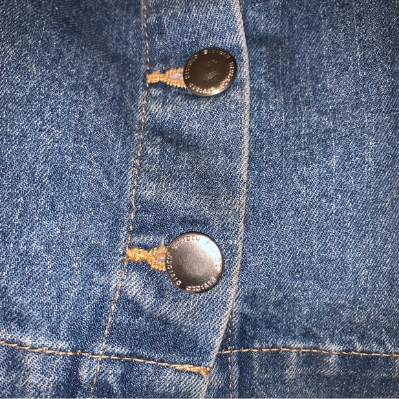 H&M mini denim skirt - Picture 2 of 4